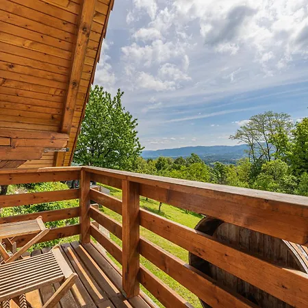 Počitniška hiša Vineyard Rataj 2 *